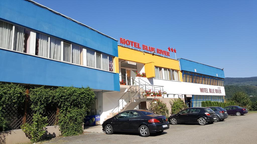 Motel Blue River Călimăneşti Exterior foto